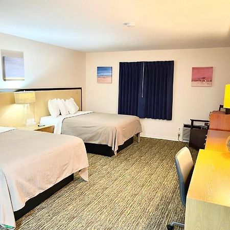 Camp Inn Lodge Au Sable المظهر الخارجي الصورة