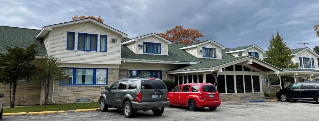 Camp Inn Lodge Au Sable المظهر الخارجي الصورة